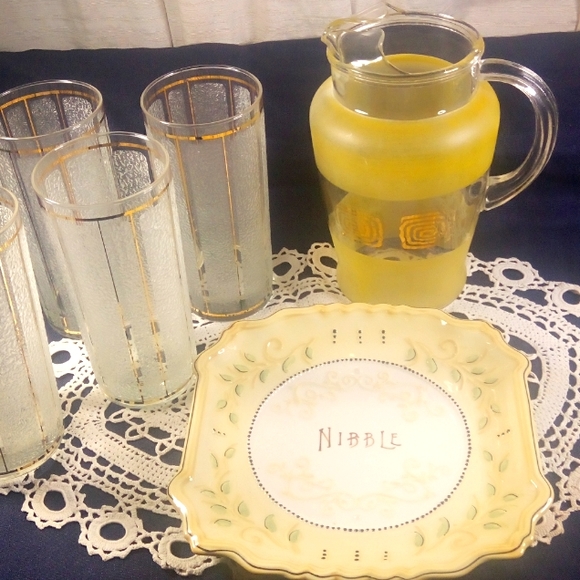 Vintage Beverage Serving Set